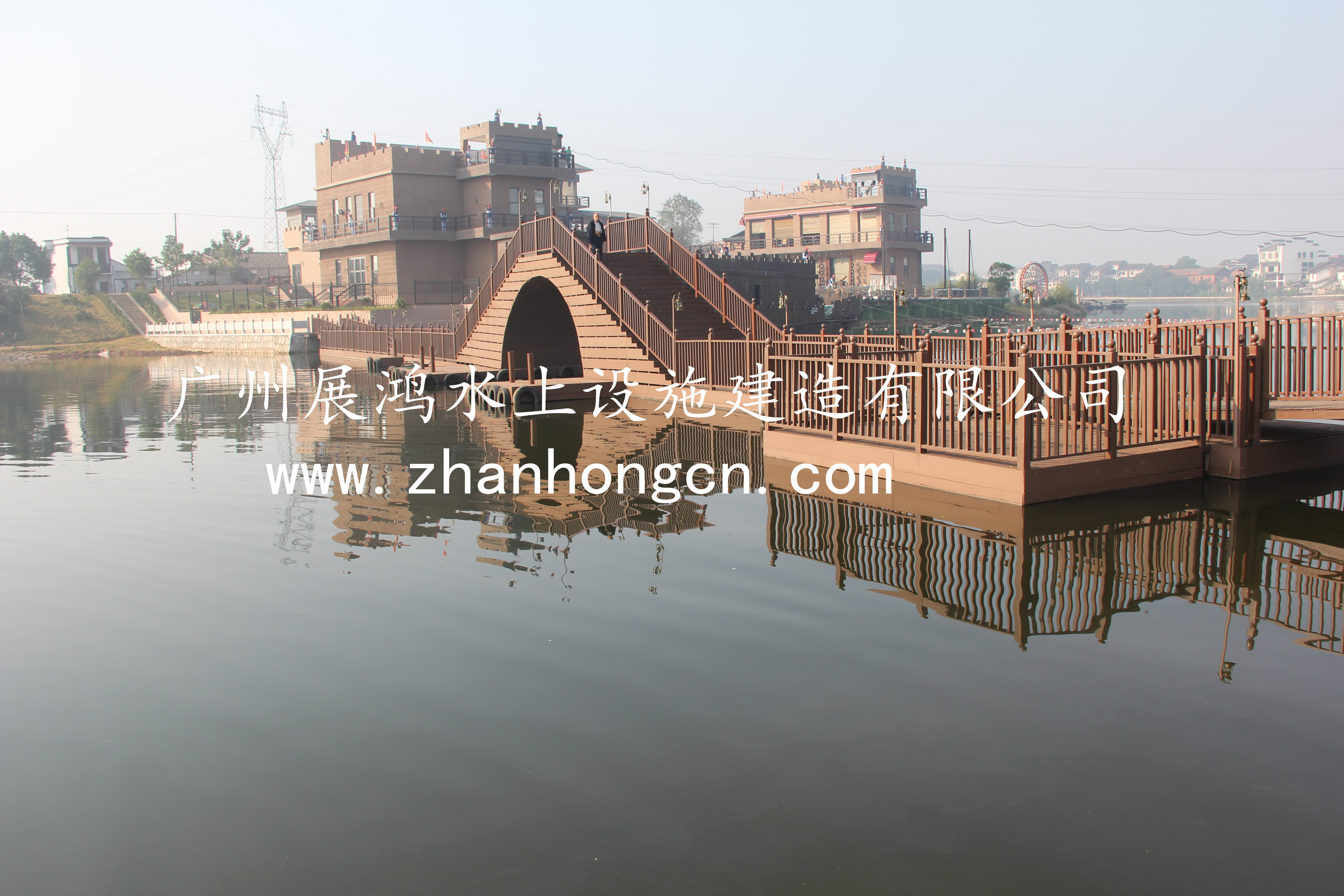 靖港古鎮(zhèn)廬江水上浮橋